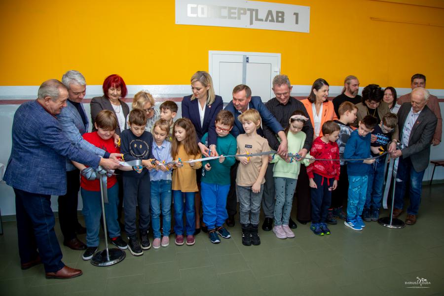 Opening of the ConceptLAB robotics workshop in Hrubieszów (photo: Hrubieszów City Hall)