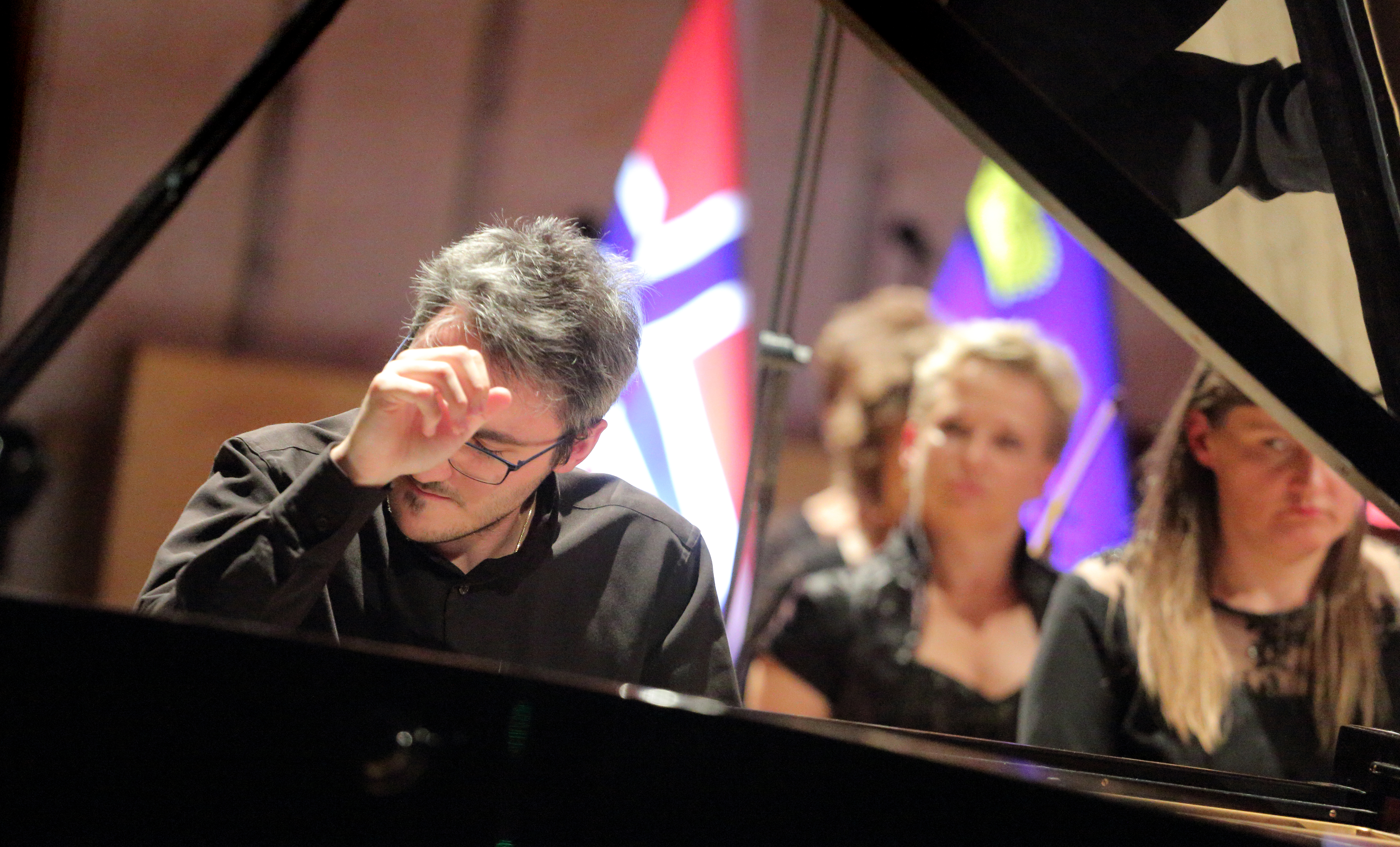 Alexander Gadjiev, pianista z Międzynarodowej Akademii Muzycznej w Liechtensteinie. Fot. Polskie Radio S.A.